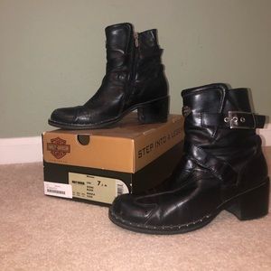 Women’s Harley Davidson zipper riding boots, size 7.5